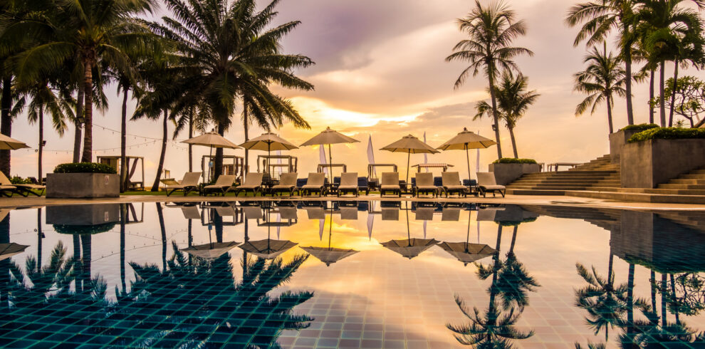 beautiful-luxury-outdoor-swimming-pool-hotel-resort