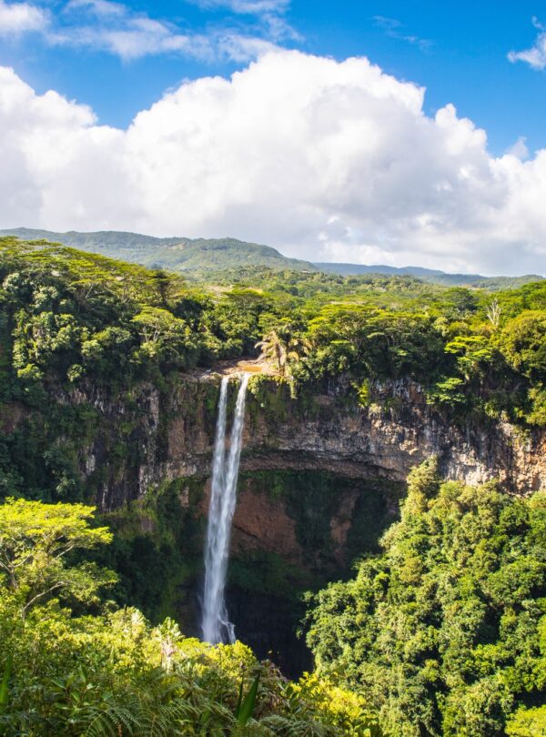 beautiful-scenery-chamarel-waterfall-mauritius-cloudy-sky